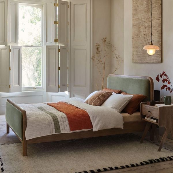 Mabel Bed.